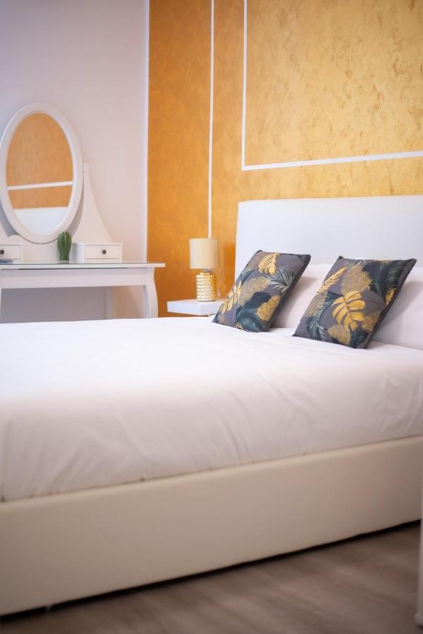 Isabel Apartaments Old Town Padua Buitenkant foto